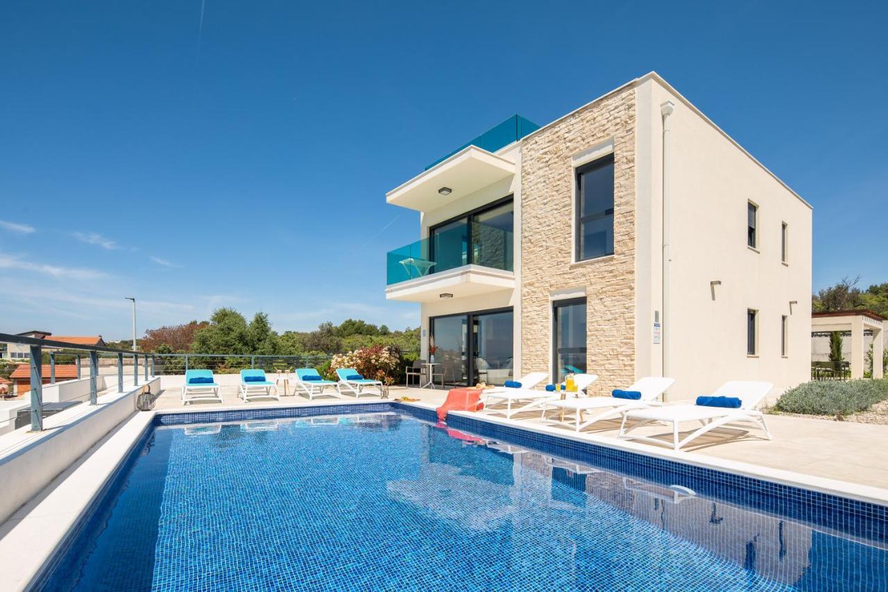 Sun Resort Apartments Zecevo Exterior photo